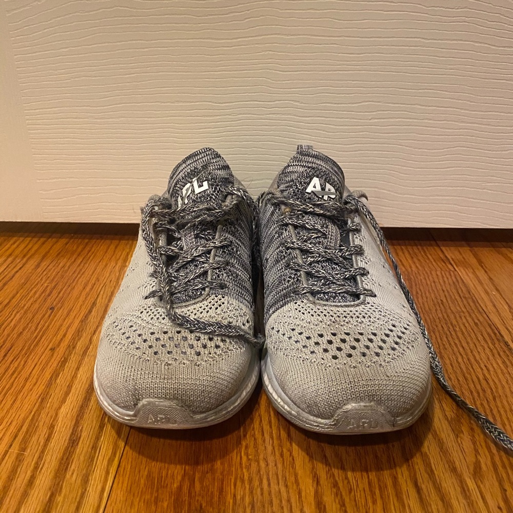 APL Techloom Pro Sneakers size 6